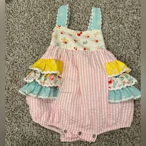 Ric Rac & Ruffles bubble